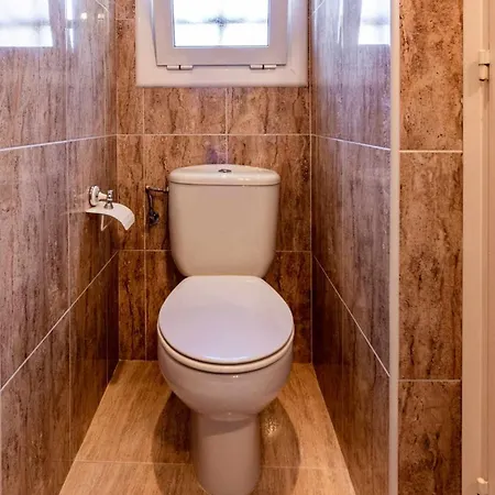 Pinassa 3 Apartamento Con Jardin Privado